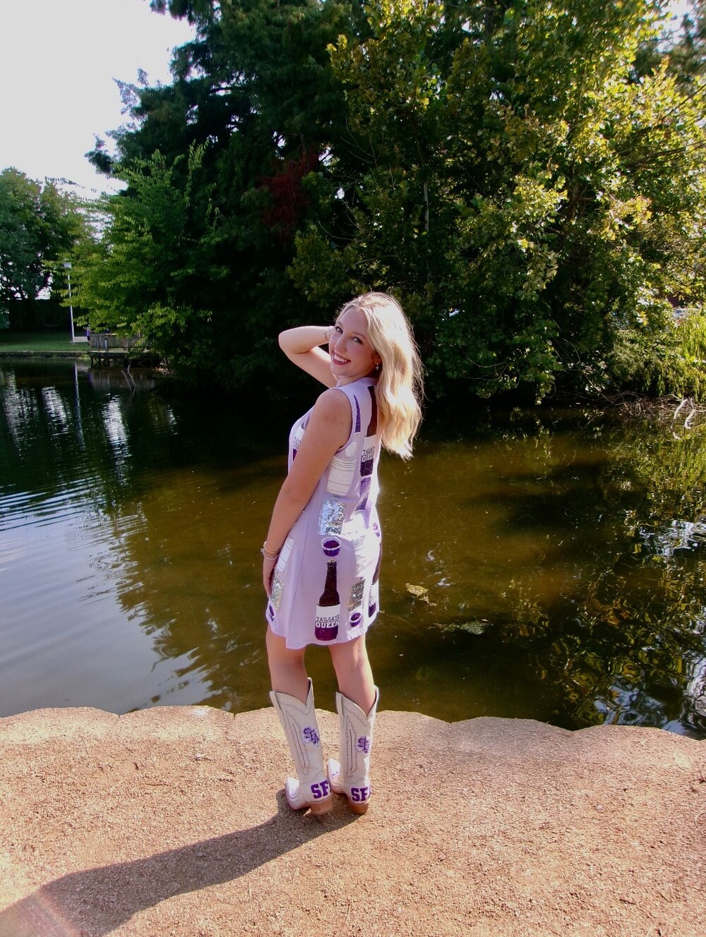 Hard To Find QUEEN OF SPARKLES size Small Tailgate Beer PONG Dress TCU LSU SFA - Picture 3 of 3